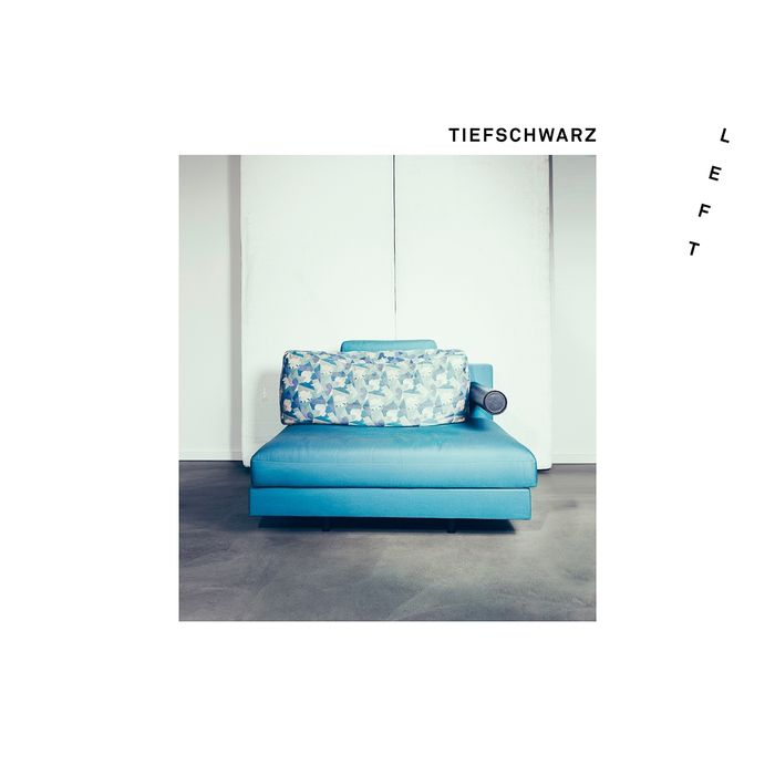 Tiefschwarz – Left