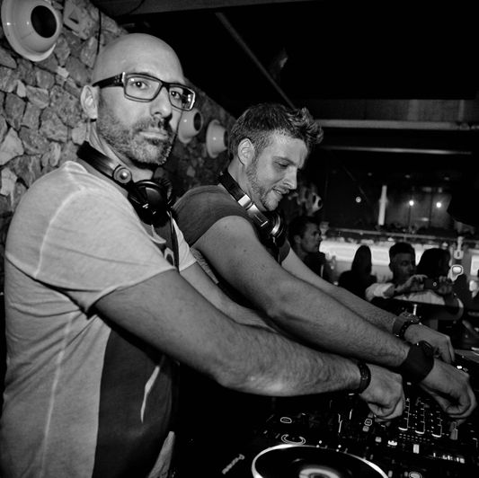 OCTOBER 2015 CHART by CHUS & CEBALLOS