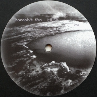 Handahófi Tíðni – 002
