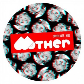Superlover – Kiss