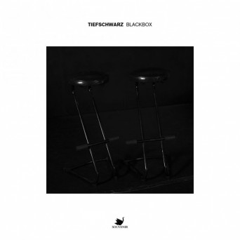 Tiefschwarz – Black Box