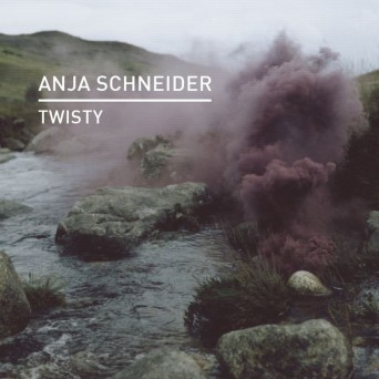 Anja Schneider – Twisty