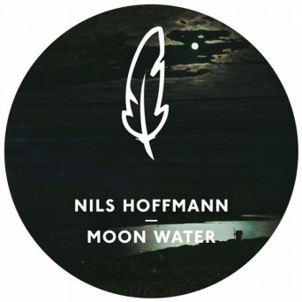 Nils Hoffmann – Moon Water