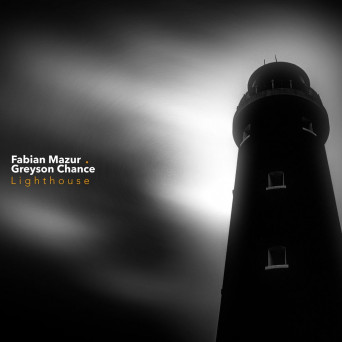 Fabian Mazur & Greyson Chance – Lighthouse