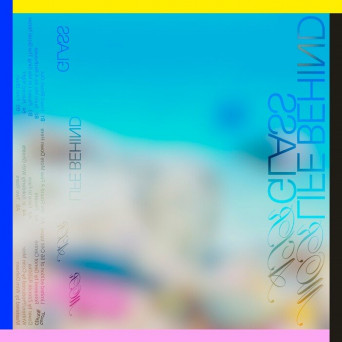 Mor Air – Life Behind Glass