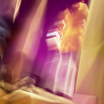 Robert Istoc – tags