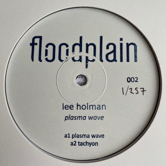 Lee Holman – Plasma Wave