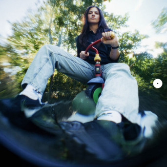 Oliver Koletzki – Der Mückenschwarm  20yrs SVT Remix)