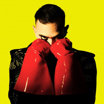 Deetron & Fiorious – Thunder